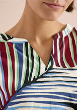 Load image into Gallery viewer, Cecil seersucker blouse 346626
