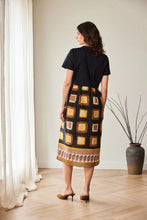 Load image into Gallery viewer, Peruzzi Contrast Tile Print Dress S26104
