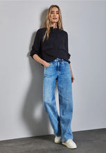 Load image into Gallery viewer, Street one navy crinkled shirt 345451
