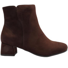 Load image into Gallery viewer, Jana wide fit boots 8-25364-47 304
