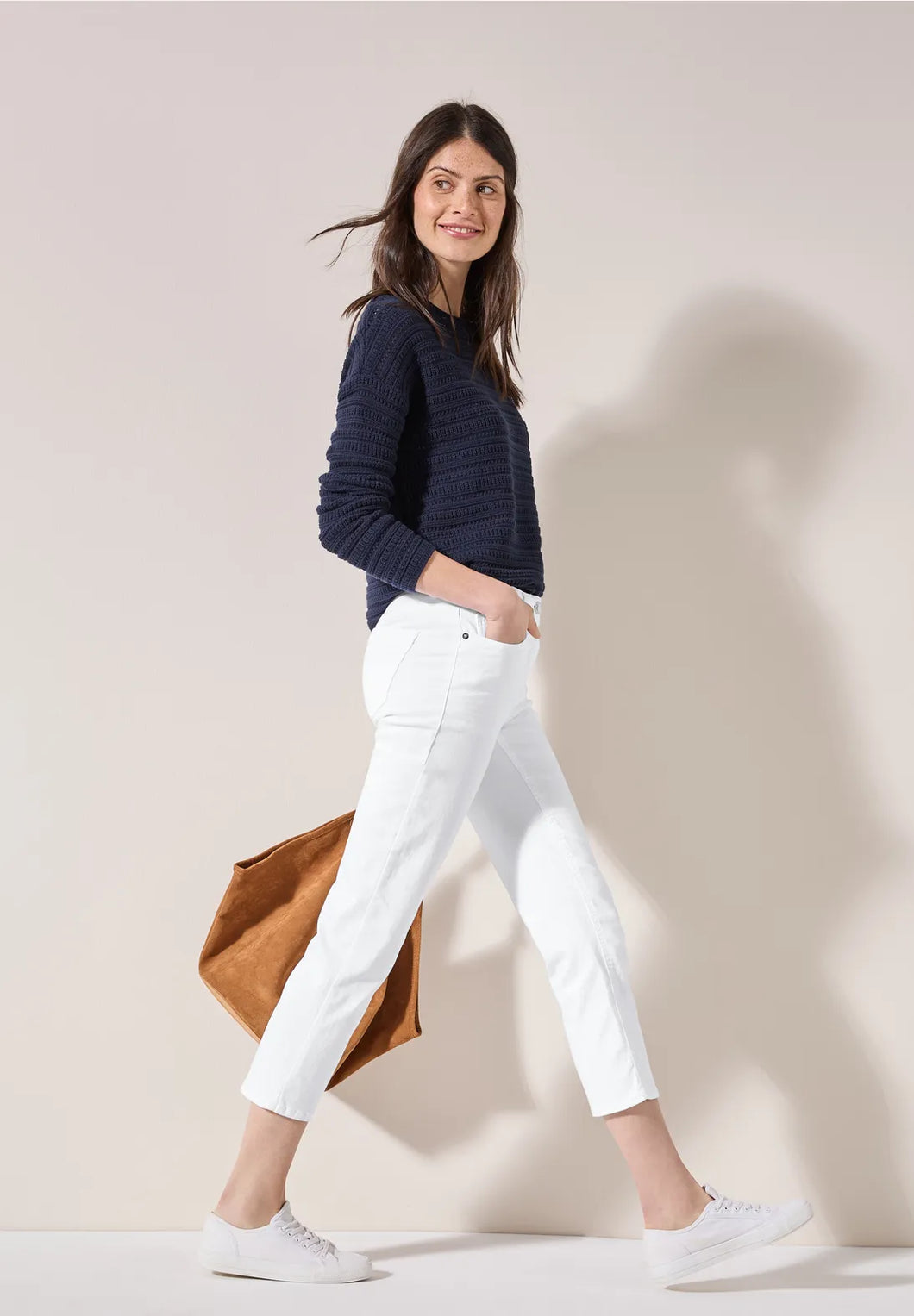 Toronto style white Capri pants 378659