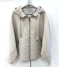 Load image into Gallery viewer, D.E.C.K By Decollage Cream Quilted Jacket 3018
