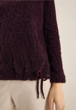 Load image into Gallery viewer, Cecil Feather Yarn Sweater (wine)
