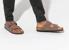 Load image into Gallery viewer, Birkenstock Mens  Arizona Mocca Sandal 151181
