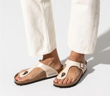 Load image into Gallery viewer, Birkenstock Gizeh Pearl White 943871
