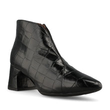 Load image into Gallery viewer, Wonders Black Boots I-9013
