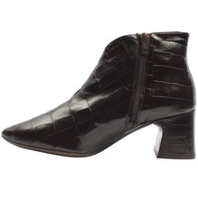 Load image into Gallery viewer, Wonders Dark Brown Boots I-9013
