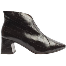 Load image into Gallery viewer, Wonders Dark Brown Boots I-9013
