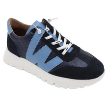 Load image into Gallery viewer, Wonder Platform Trainers A-2476 Navy/Blue
