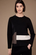 Load image into Gallery viewer, Peruzzi Applique Top W26506
