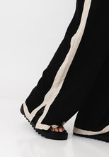 Load image into Gallery viewer, Deck by Decollage Black Trousers 12660
