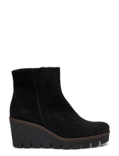 Load image into Gallery viewer, Gabor Black Wedged Boot 54.780.17
