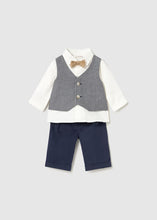 Load image into Gallery viewer, Mayoral Newborn 3-piece Shirt Set 2524
