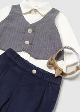 Load image into Gallery viewer, Mayoral Newborn 3-piece Shirt Set 2524
