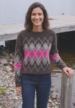 Load and play video in Gallery viewer, Cecil Feather yarn Sweater 304172
