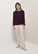 Load and play video in Gallery viewer, Cecil Feather Yarn Sweater (wine)
