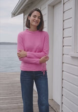 Load and play video in Gallery viewer, Ceil Pink Funnel Neck Top 326038
