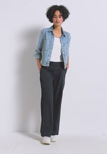 Load and play video in Gallery viewer, Street One Wide Leg Navy Crinkle Pants 379545
