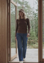 Load and play video in Gallery viewer, Cecil boat neck top 326042
