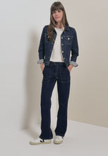 Load and play video in Gallery viewer, Cecil bootcut jeans 380084
