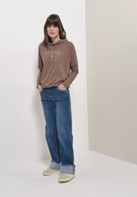 Load and play video in Gallery viewer, Cecil Coastal Embroidery Hoodie 324539 (taupe)
