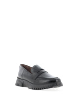 Load image into Gallery viewer, Wonders Black Patent Loafer A-4402
